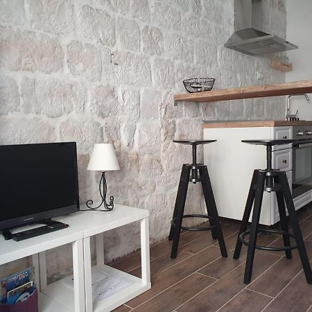 Apartments Kut Vis Zewnętrze zdjęcie