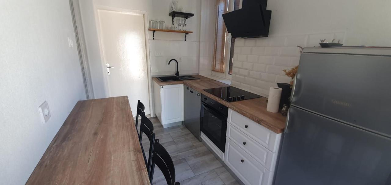Apartments Kut Vis Zewnętrze zdjęcie
