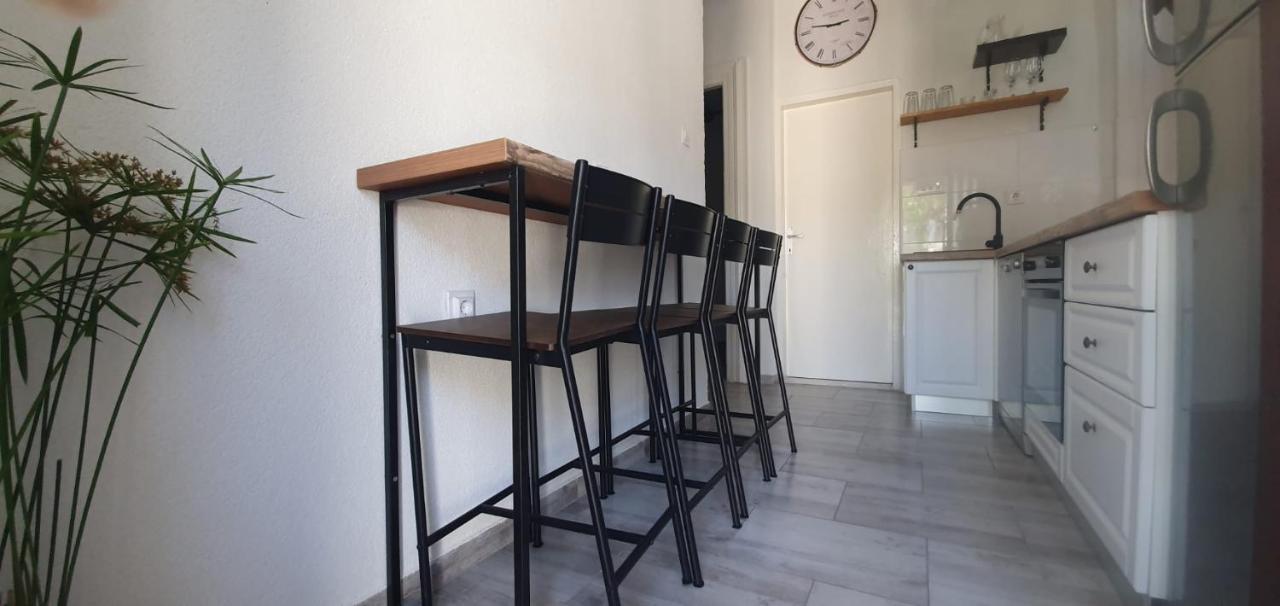 Apartments Kut Vis Zewnętrze zdjęcie